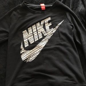 Women’s Nike Sweater L